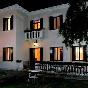 Crispi Εξοχικό σπίτι